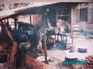 Oude situatie Daw Gyi Daw Nge weeshuis van  de drie oude dames 